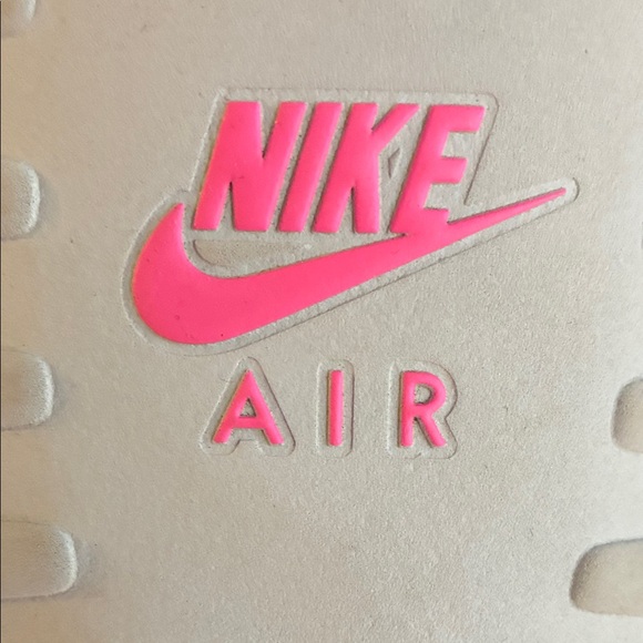 Nike Slide Sandals with Pink Logo - Picture 3 of 4